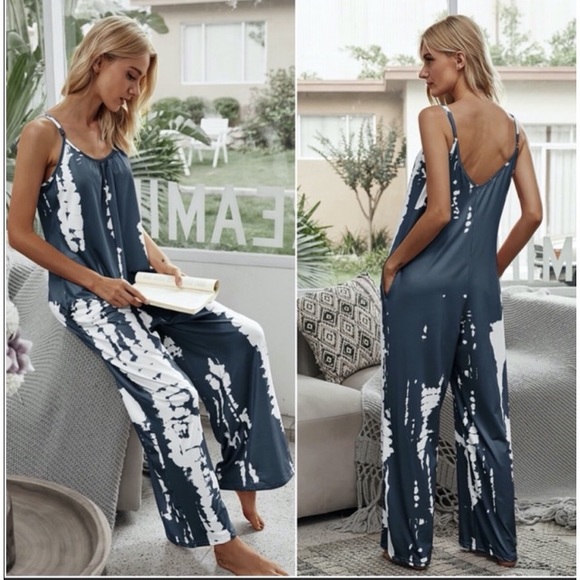 🌸MAJOR DROP TYE DYE JUMPSUIT W/POCKETS. Please no offers. - Picture 5 of 6